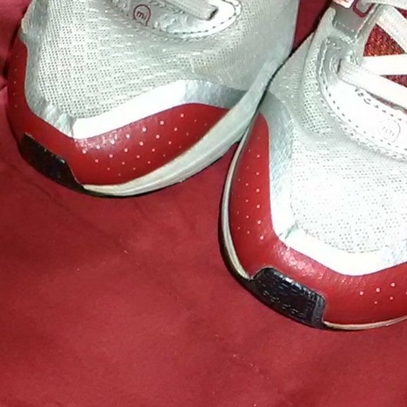 Adidas - Picture 2 of 6